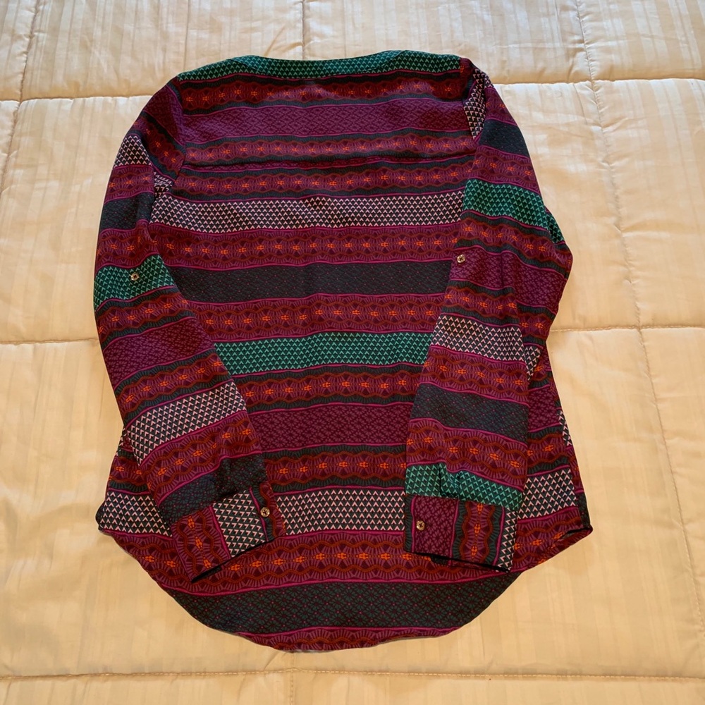 Candie’s Patterned Top - Picture 3 of 3